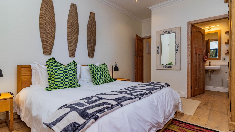 4 Bedroom Property for Sale in Westcliff Western Cape